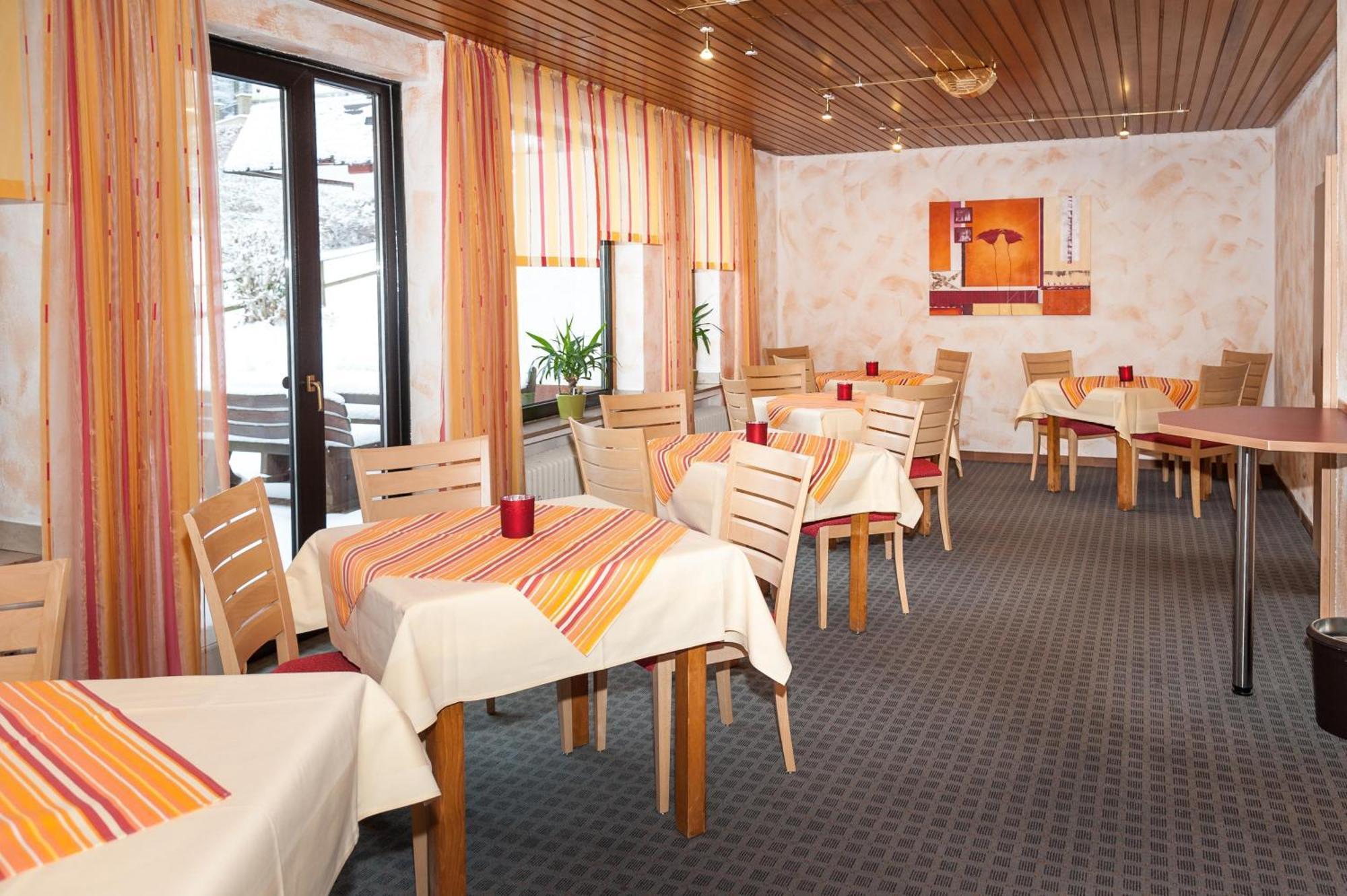 Hotelpension Schroeder Willingen  Ngoại thất bức ảnh
